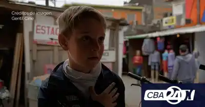 Diez años filmando a un chico en la froncha: llega a Córdoba el documental que nadie se quiere perder