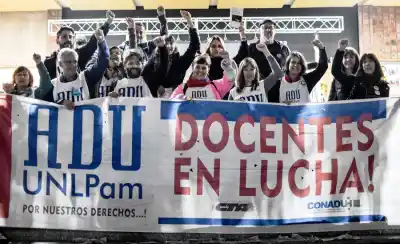 Docentes de la UNLPam paran 72 horas: el plazo que vence hoy y la deuda que el Gobierno no paga