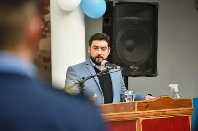 El cargo que ya le ofrecieron a Zárate y que cambiaría el gabinete de Quintela