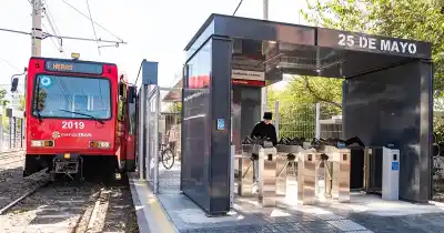 Metrotranvía parado: el detalle que dejó a todos a pie en plena mañana