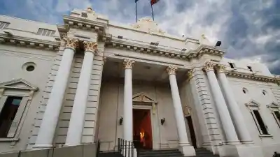 Investigan a una fiscal de Tostado por 37 causas: qué encontraron en su desempeño
