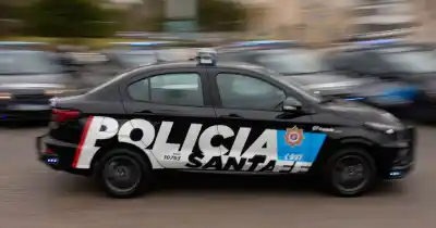 Salían de su casa con 8 millones encima y dos motos los estaban esperando