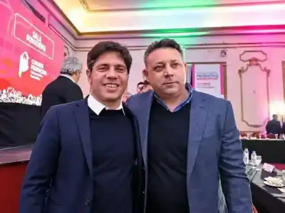 Kicillof firmó el decreto que redefine el puerto de Quequén: quién queda al mando