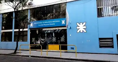 Las facultades de Rosario no dictan clases y el conflicto sumó un nuevo gremio