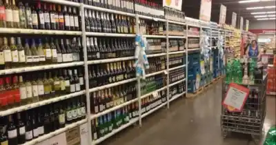 Doce trabajadores y una fecha límite: lo que se viene en el supermercado de Rawson