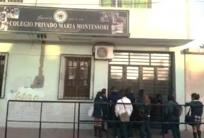 Una alumna recibió una descarga eléctrica en plena clase en Villa Cubas: lo que encontró la ambulancia