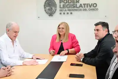 Firmaron un convenio en Resistencia y ahora el municipio deberá actualizar todas sus ordenanzas