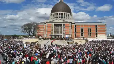 La celebración que movilizó a toda una ciudad: así vivieron el momento más sagrado del año