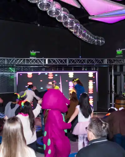 Vicuña Mackenna: la matiné que no fue solo para chicos y sorprendió a todos