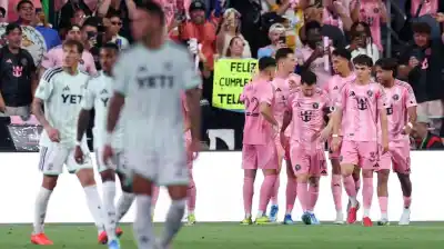 Un debut que no fue como soñaron: lo que pasó en la inauguración del nuevo estadio