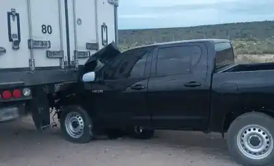 Tres choques en la Ruta 151: una camioneta terminó incrustada contra un camión que iba por la banquina
