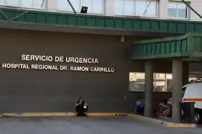 El parto la sorprendió en plena calle: la demora que obligó a la policía a intervenir