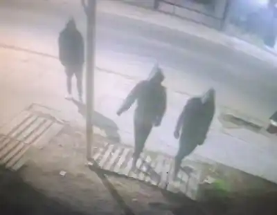 Rompieron todo en un local de Pocito y escaparon en bicicleta: la Policía busca a dos sospechosos