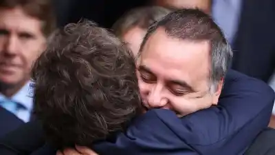 ¿Qué modelo de gestión defiende el presidente al proteger a su jefe de Gabinete?