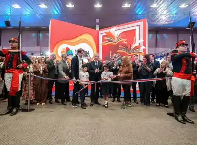 Santiago abre su Feria del Libro en medio de un contexto económico que complica a todos