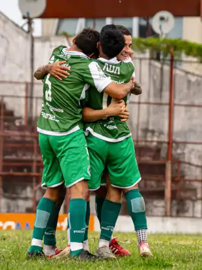 Mandiyú pasó por arriba a Huracán y ahora se le viene el puntero