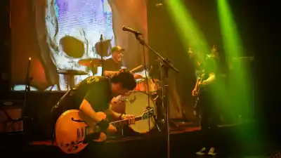 Un baterista dejó todo por una banda de Berazategui y ahora toca en San Juan: "En ningún momento lo dudé"