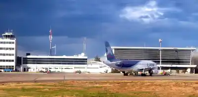 Neuquén quiere cambiar de grupo el aeropuerto: qué pasaría con las tarifas