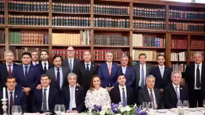 Sáenz llevó a París el dato que incomoda: "Es más caro llevar nuestro producto hasta Rosario que hasta Ámsterdam"