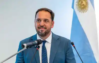 El 17 tendrá dos actos en Santa Rosa y Di Nápoli ya avisó a cuál no va