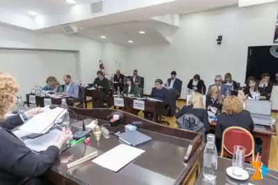 La Legislatura fueguina tenía 48.000 razones para ocuparse de otra cosa: mirá lo que aprobó