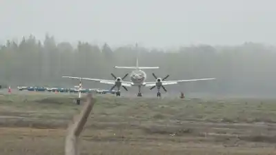 La niebla dejó vuelos en el aire y uno terminó aterrizando en otra provincia