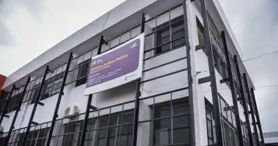 Saltaron el paredón de una escuela en Solano y lo que encontraron adentro los complicó