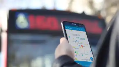 El Concejo aprobó los colectivos en tiempo real y la compra del Hotel Savoy