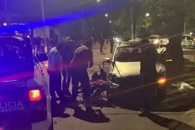 Evadió el control, chocó de frente y lo que llevaba encima lo delató