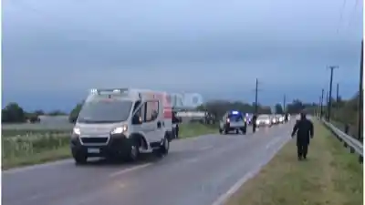 Moto y camioneta chocaron en Santo Tomé: el conductor terminó internado en el Cullen