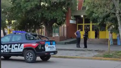 Una foto encendió todas las alarmas en la escuela de San Cristóbal: lo que encontraron después