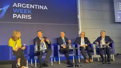 Weretilneck anunció desde París una licitación que puede cambiar la costa rionegrina
