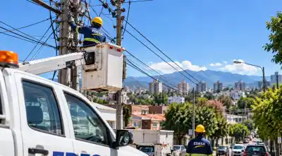 Salta: la falla que dejó a oscuras a cuatro barrios del norte y el horario en que volvió la luz