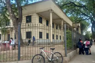 Armas en escuelas tucumanas: “Los alumnos implicados serán expulsados de la institución”