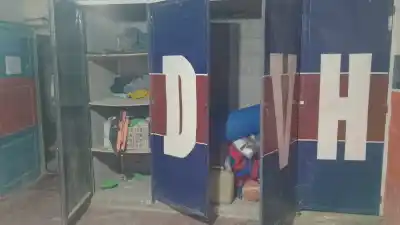 Se llevaron 10 pelotas y una bomba de agua: el club que está pegado a la comisaría y no lo pudieron evitar