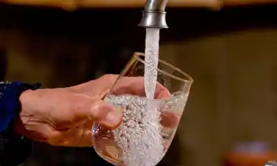 El río Chubut llega turbio a Rawson: piden cuidar el agua en las próximas horas