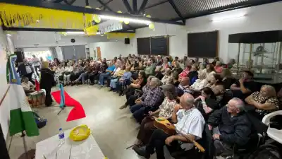 El centro de mayores que ya es refugio contra la soledad cumple su primer año