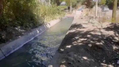 La caída de un nene de un año a una canaleta en Cañada Honda: qué encontró su abuelo minutos después