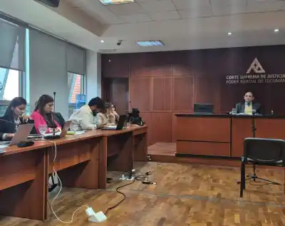 Policías acusados de golpear a dos hermanos esposados: la Fiscalía pidió que no queden libres