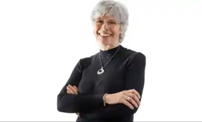 Lía Méndez llega a Santa Rosa con una advertencia: "Estamos desnudos"