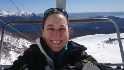Llegó a Bariloche a los 18 y lleva 35 años en Catedral: "Muchos residentes piensan que el esquí no es para ellos"