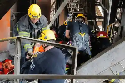 Cayó tres metros dentro de una noria en Puerto San Martín: el rescate que demandó horas