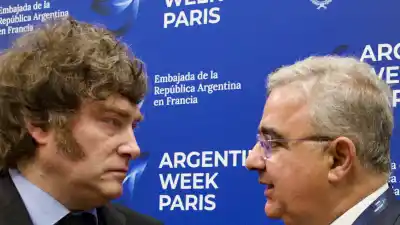 Jalil desembarcó en París: la reunión clave que puede cambiar el futuro de Catamarca