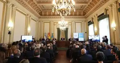 La RAE llega a La Plata: 275 disertantes y 1.200 inscriptos para un debate que toca a todos