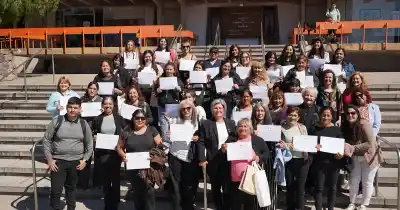 Lavalle suma 36 nuevas egresadas en cuidado de adultos mayores: el título que abren tras 100 horas