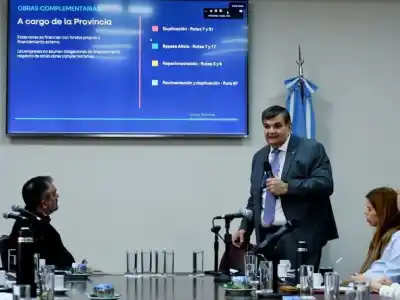 Vaca Muerta: las petroleras ponen US$177 millones para asfaltar las rutas, pero hay una condición que las obliga a pagar dos veces
