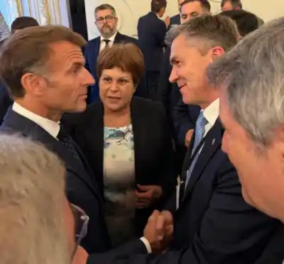 Zdero viajó a París con Milei y se sentó en la mesa donde se discuten las inversiones que buscan las provincias