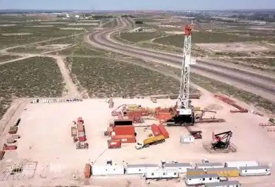 Vaca Muerta y los bancos se sientan en la misma mesa: el día que Neuquén define cómo se financia la cuenca