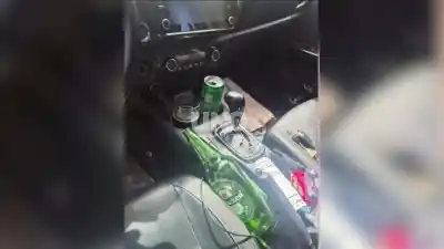 Manejaba con el frente chocado y la Policía no podía creer lo que hizo con los dólares