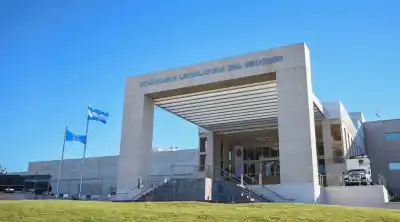 Los diputados de Neuquén ahora soplan el tubito: arrancaron los exámenes toxicológicos sorpresivos